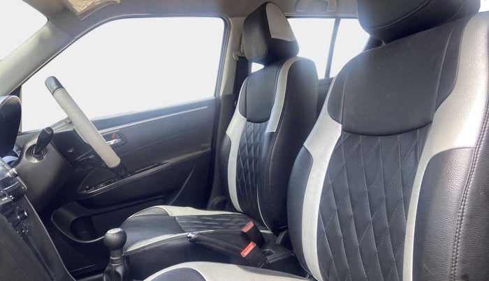 2016 Maruti Swift ZXI, Petrol, Manual, 43,946 km, Right Side Front Door Cabin