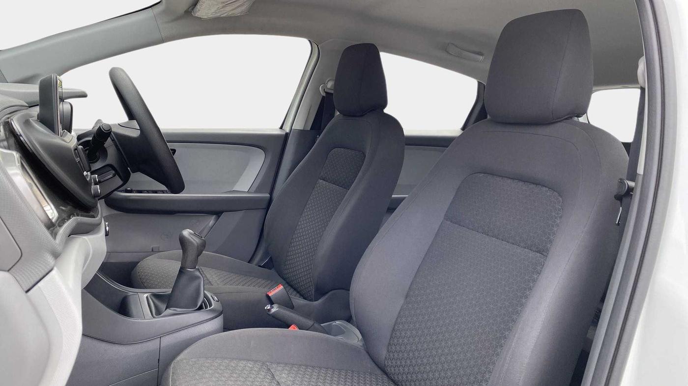 2020 Tata ALTROZ XT DIESEL, Diesel, Manual, 45,208 km, Right Side Front Door Cabin