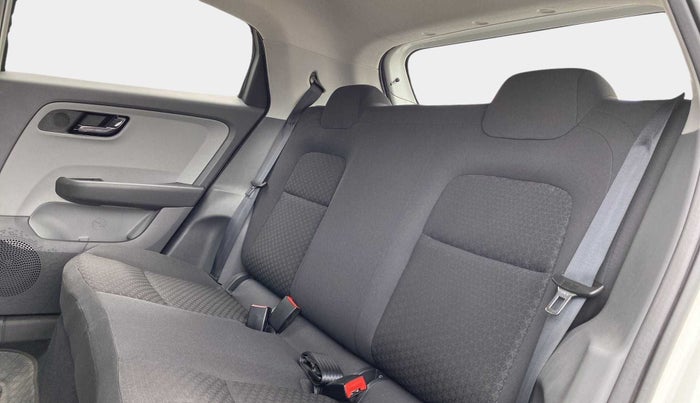 2020 Tata ALTROZ XT DIESEL, Diesel, Manual, 45,208 km, Right Side Rear Door Cabin
