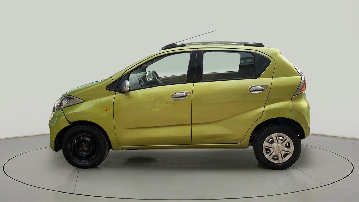 2017 Datsun Redi Go S, Petrol, Manual, 66,136 km, Left Side