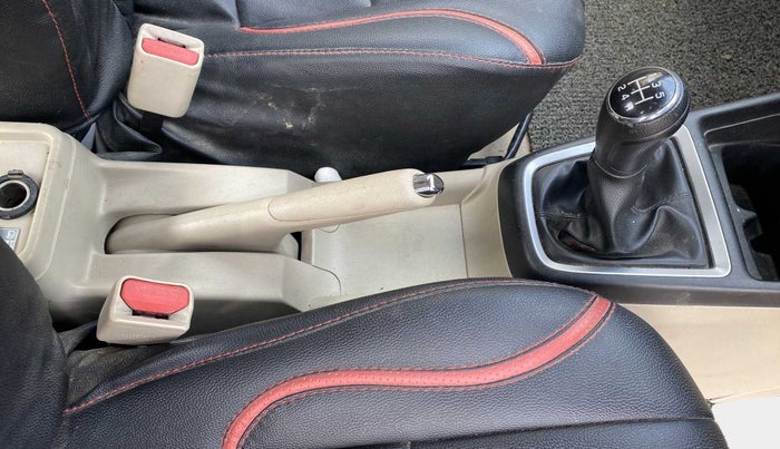 2019 Maruti Dzire VXI, Petrol, Manual, 38,183 km, Gear Lever