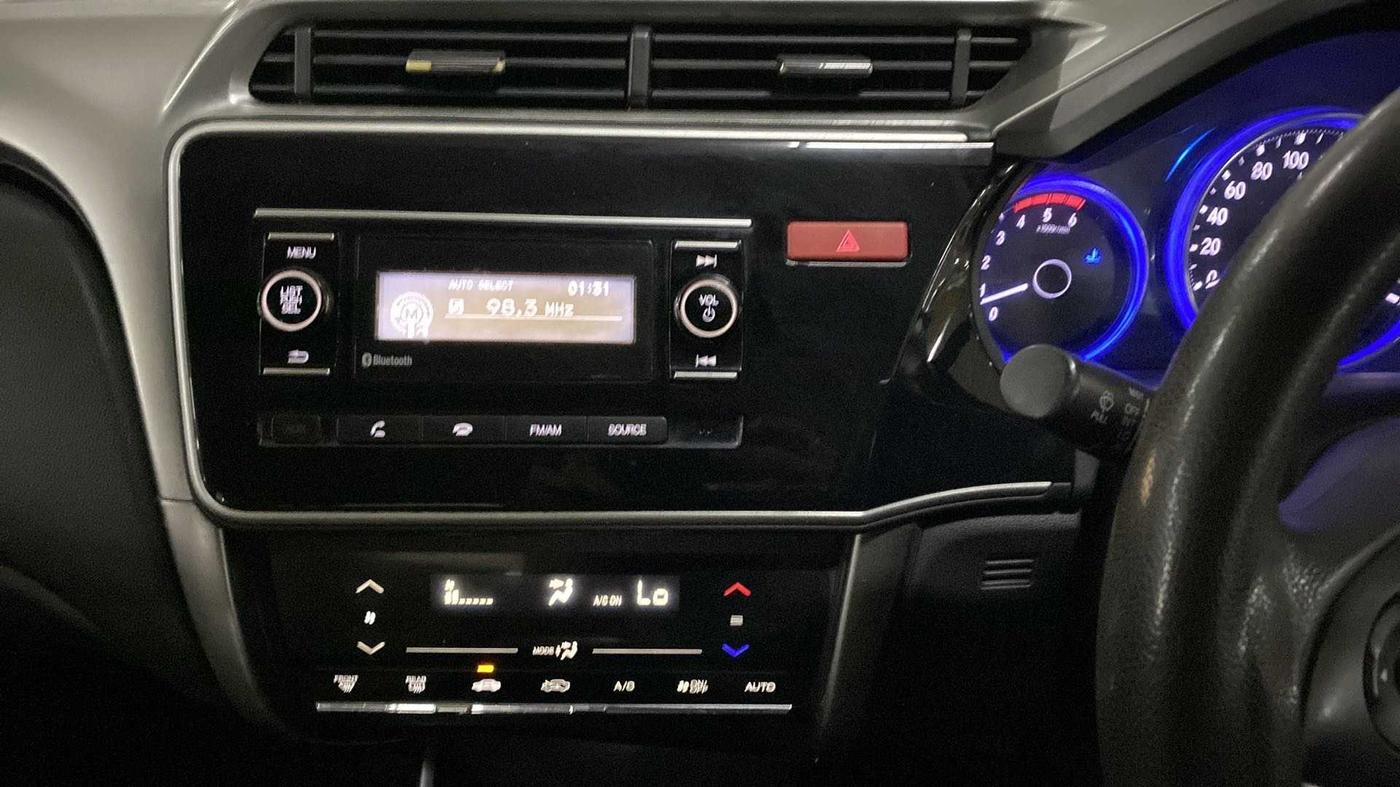 2014 Honda City 1.5L I-DTEC SV, Diesel, Manual, 97,206 km, Infotainment System