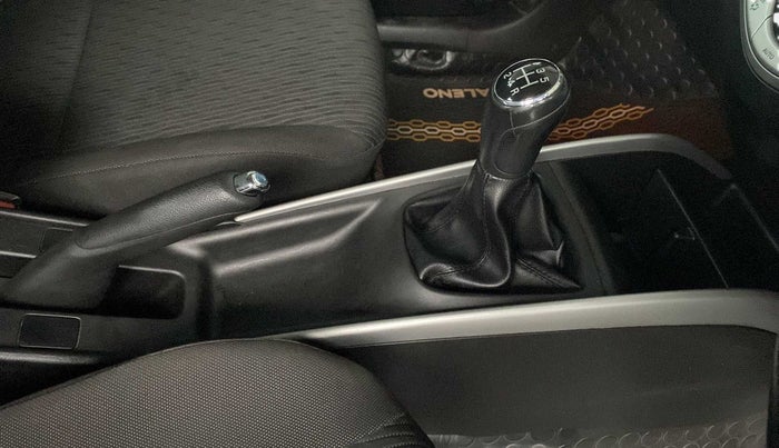 2017 Maruti Baleno ALPHA PETROL 1.2, Petrol, Manual, 82,526 km, Gear Lever