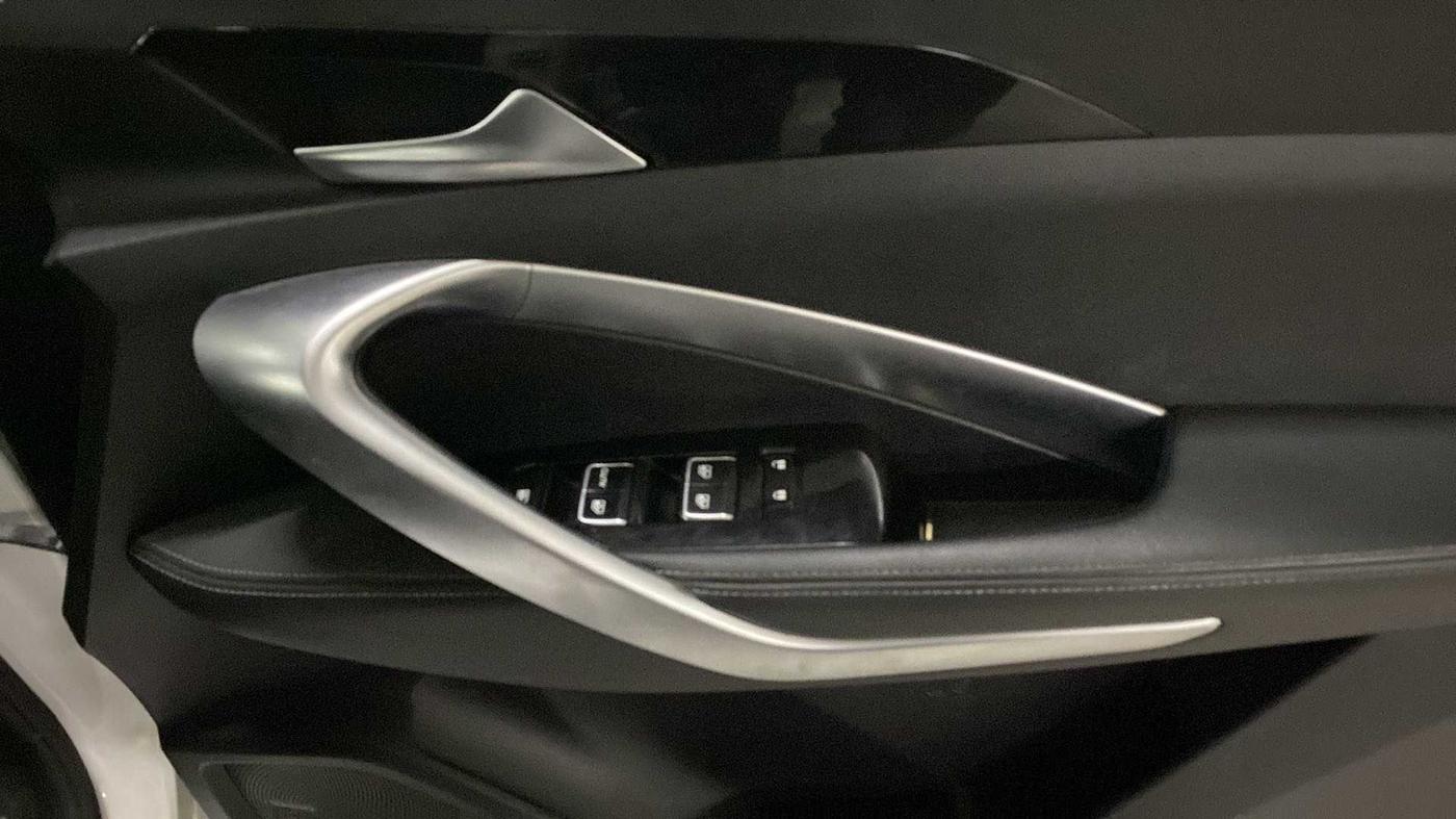 2020 MG HECTOR SHARP HYBRID 1.5 PETROL, Petrol, Manual, 56,131 km, Driver Side Door Panels Control