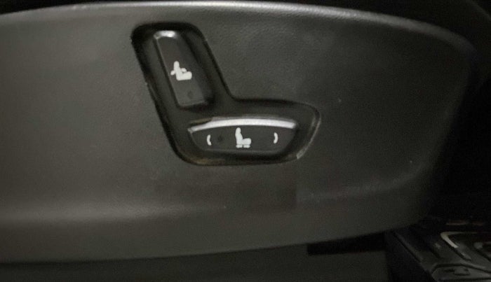 2020 MG HECTOR SHARP HYBRID 1.5 PETROL, Petrol, Manual, 56,131 km, Driver Side Adjustment Panel