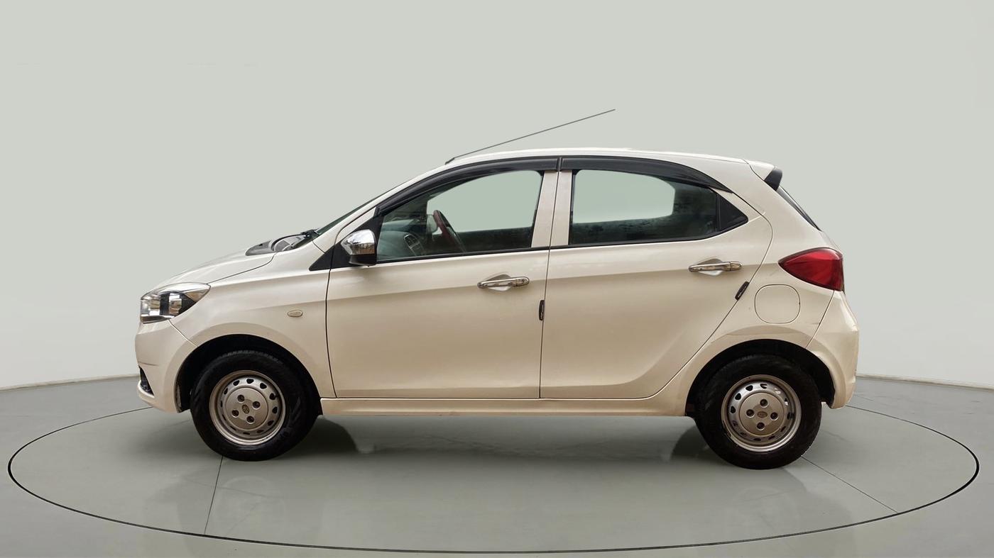 2017 Tata Tiago XM PETROL, Petrol, Manual, 80,556 km, Left Side
