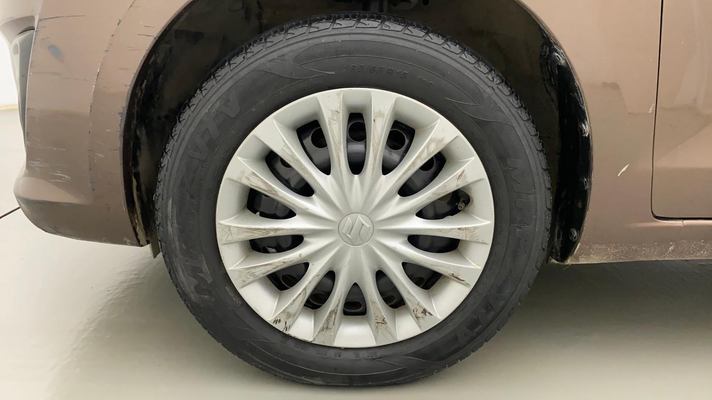 2014 Maruti Ertiga VDI, Diesel, Manual, 1,20,026 km, Left Front Wheel