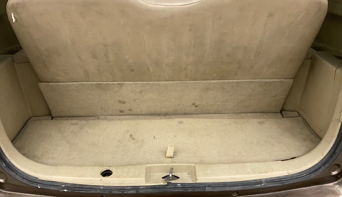 2014 Maruti Ertiga VDI, Diesel, Manual, 1,20,026 km, Boot Inside