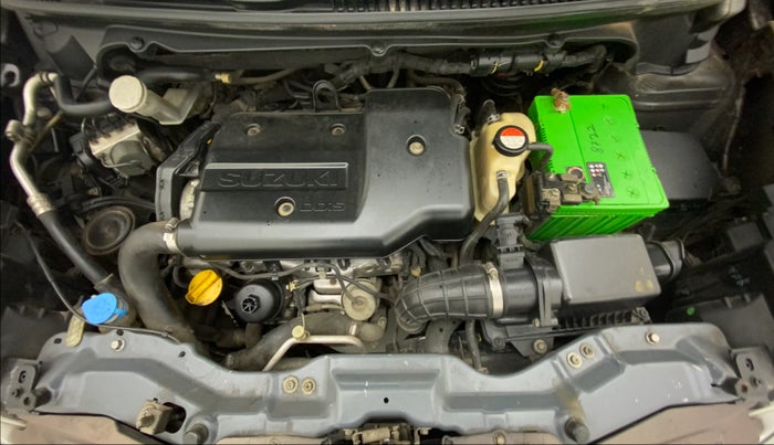 2014 Maruti Ertiga VDI, Diesel, Manual, 1,20,026 km, Open Bonet