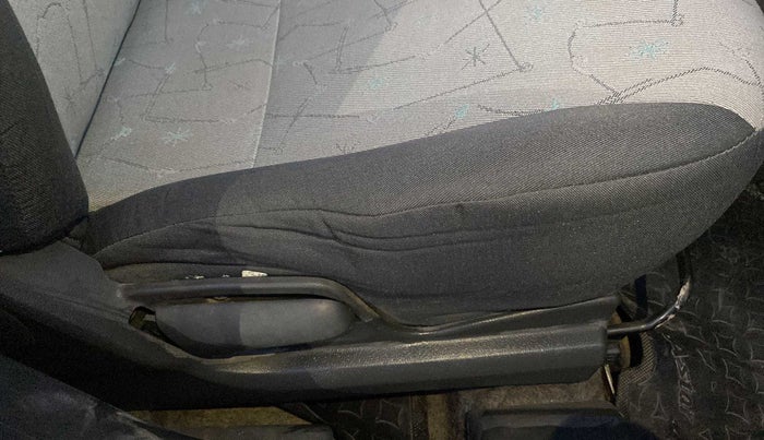 2010 Maruti A Star LXI, Petrol, Manual, 54,604 km, Driver Side Adjustment Panel