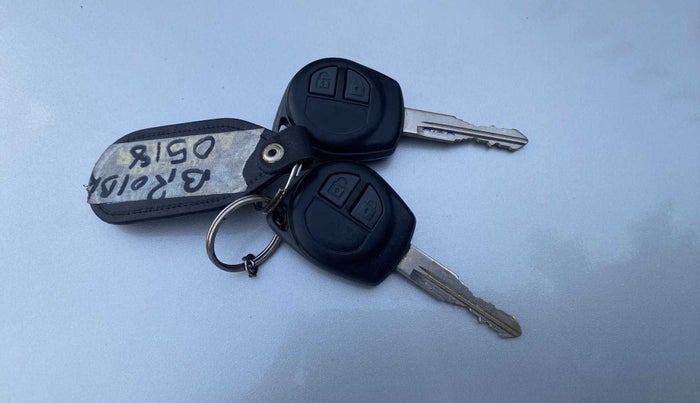2013 Maruti Swift Dzire VDI, Diesel, Manual, 7,283 km, Key Close Up