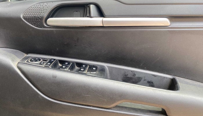 2021 KIA SONET HTK PLUS 1.5, Diesel, Manual, 59,203 km, Driver Side Door Panels Control