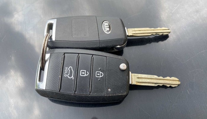 2021 KIA SONET HTK PLUS 1.5, Diesel, Manual, 59,203 km, Key Close Up