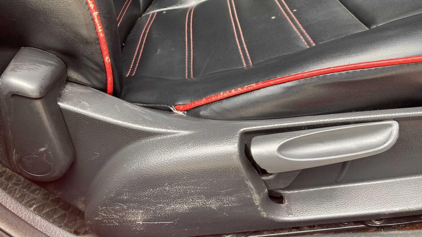 2020 Volkswagen Polo HIGHLINE PLUS 1.0L TSI, Petrol, Manual, 75,647 km, Driver Side Adjustment Panel