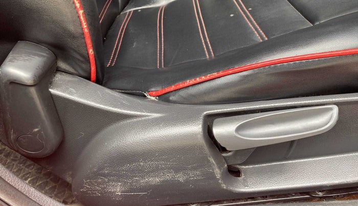 2020 Volkswagen Polo HIGHLINE PLUS 1.0L TSI, Petrol, Manual, 75,647 km, Driver Side Adjustment Panel