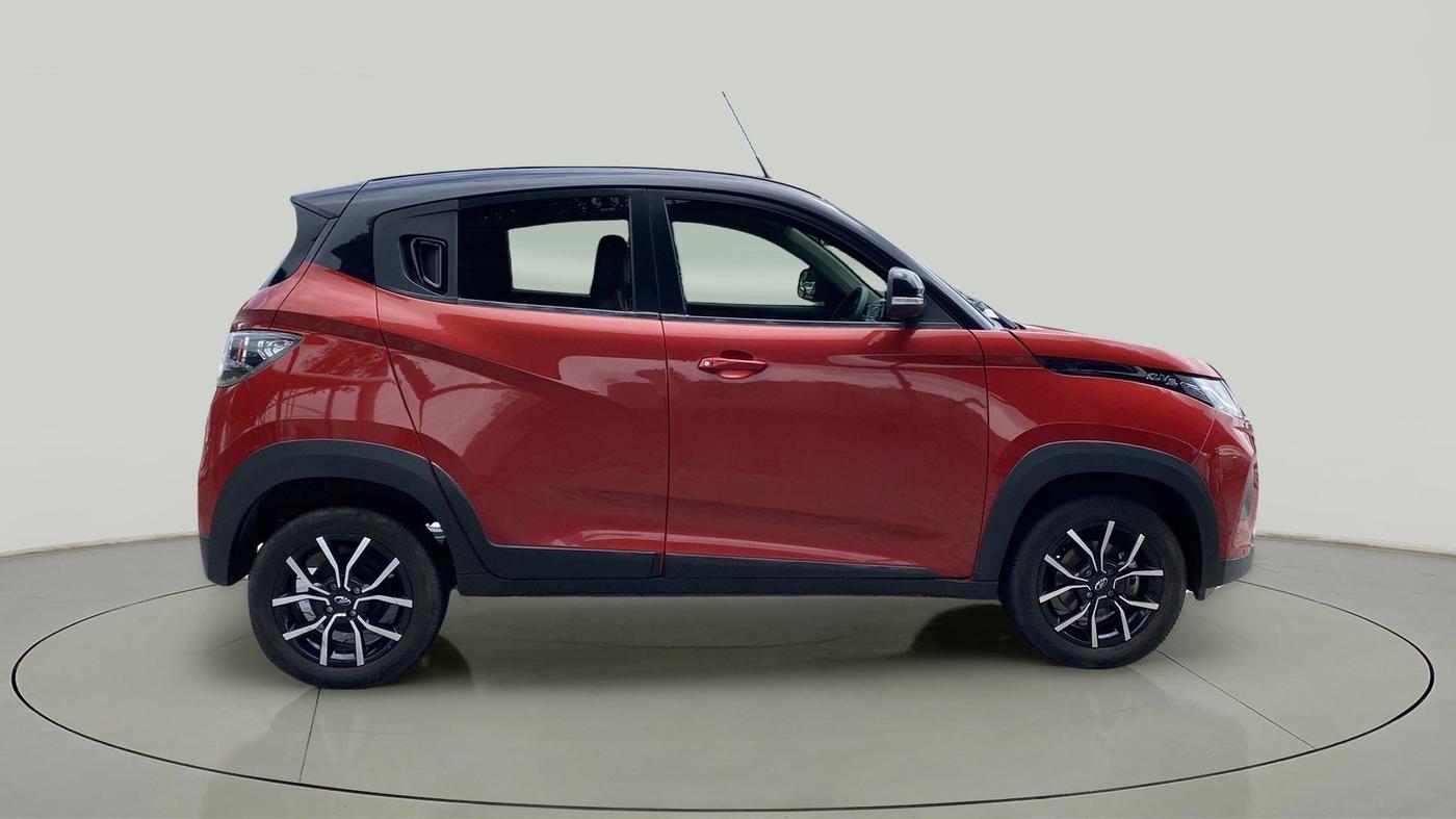 2018 Mahindra KUV 100 NXT K8 P 6 STR, Petrol, Manual, 32,163 km, Right Side View