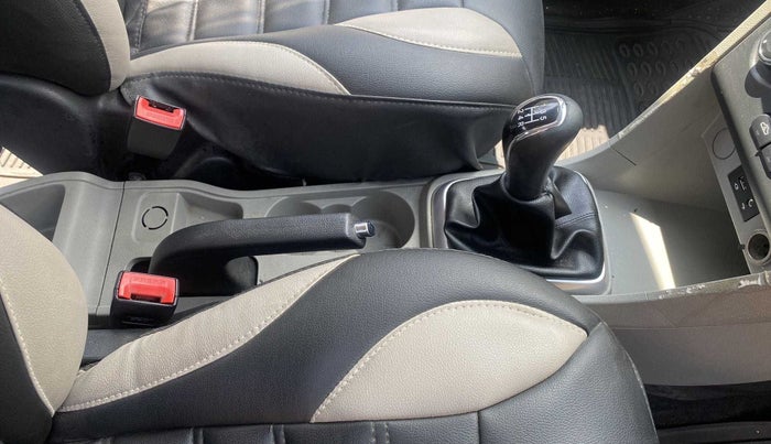 2017 Tata Tiago XT PETROL, Petrol, Manual, 96,703 km, Gear Lever