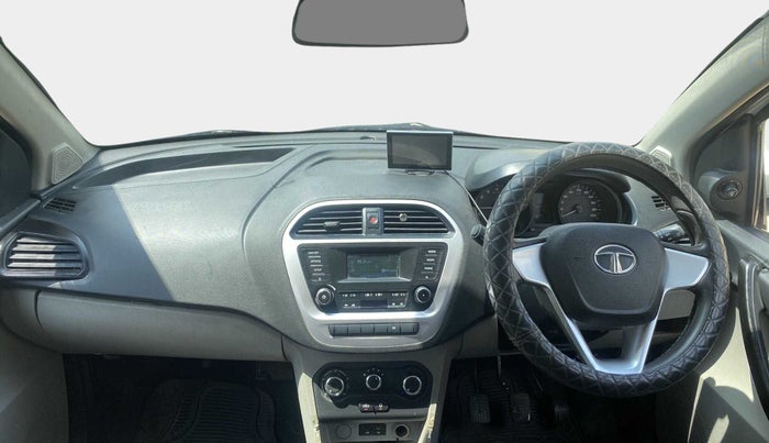 2017 Tata Tiago XT PETROL, Petrol, Manual, 96,703 km, Dashboard