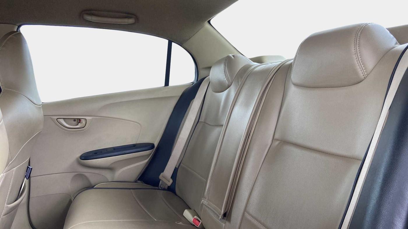 2015 Honda Amaze 1.2L I-VTEC SX, Petrol, Manual, 90,897 km, Right Side Rear Door Cabin
