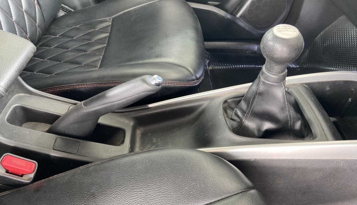 2015 Maruti Baleno ALPHA PETROL 1.2, Petrol, Manual, 74,316 km, Gear Lever