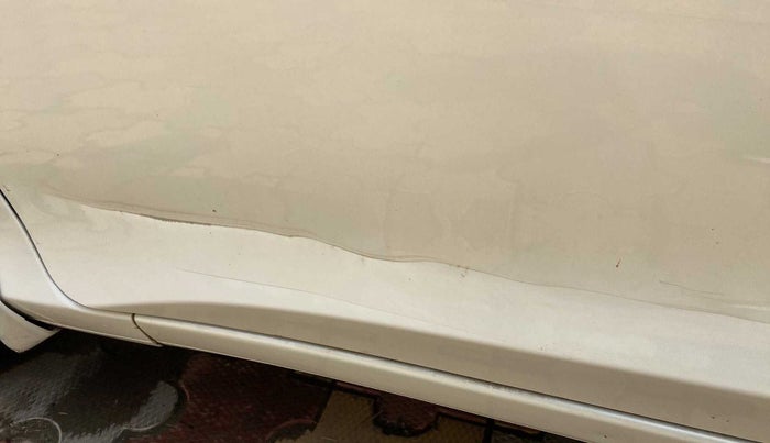 2017 Honda City 1.5L I-VTEC V MT, Petrol, Manual, 45,291 km, Front passenger door - Slightly dented