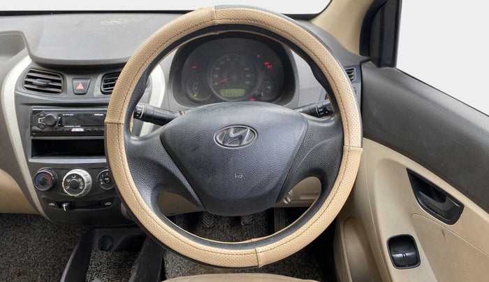 2017 Hyundai Eon ERA +, Petrol, Manual, 81,660 km, Steering Wheel Close Up