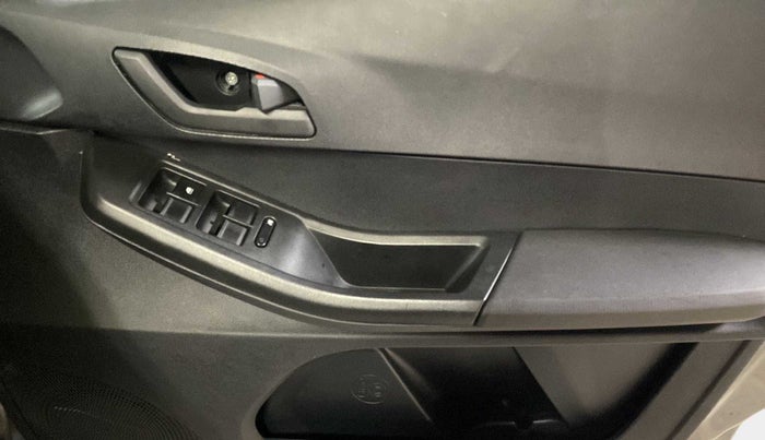 2022 Tata TIAGO NRG XZ ICNG, CNG, Manual, 2,727 km, Driver Side Door Panels Control