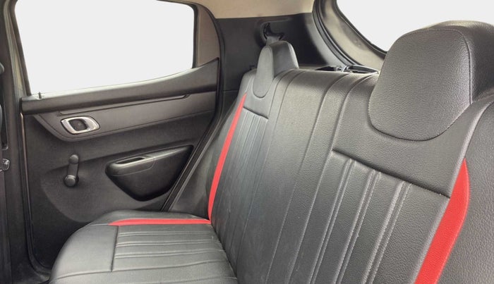 2018 Renault Kwid RXT 1.0 (O), Petrol, Manual, 40,578 km, Right Side Rear Door Cabin