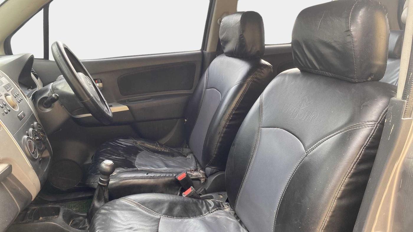 2011 Maruti Wagon R 1.0 VXI, Petrol, Manual, 57,573 km, Right Side Front Door Cabin