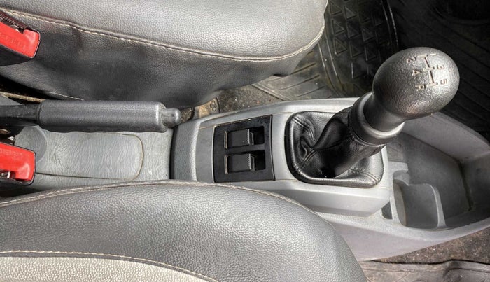 2014 Maruti Alto 800 LXI, Petrol, Manual, 93,491 km, Gear lever - Boot cover slightly torn