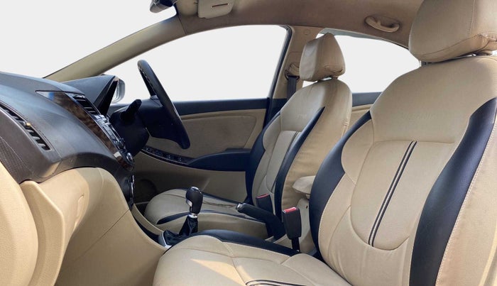 2014 Hyundai Verna FLUIDIC 1.6 VTVT SX, Petrol, Manual, 99,408 km, Right Side Front Door Cabin