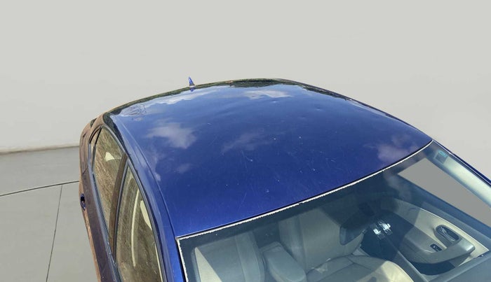 2013 Volkswagen Vento HIGHLINE DIESEL 1.6, Diesel, Manual, 1,10,572 km, Roof