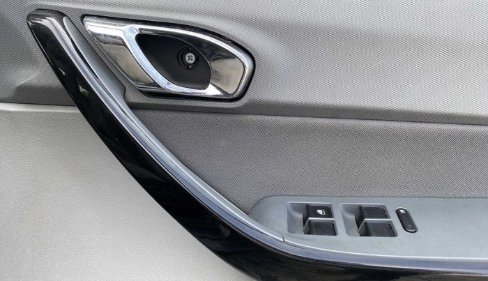 2021 Tata TIGOR XZA PLUS PETROL, Petrol, Automatic, 42,309 km, Driver Side Door Panels Control