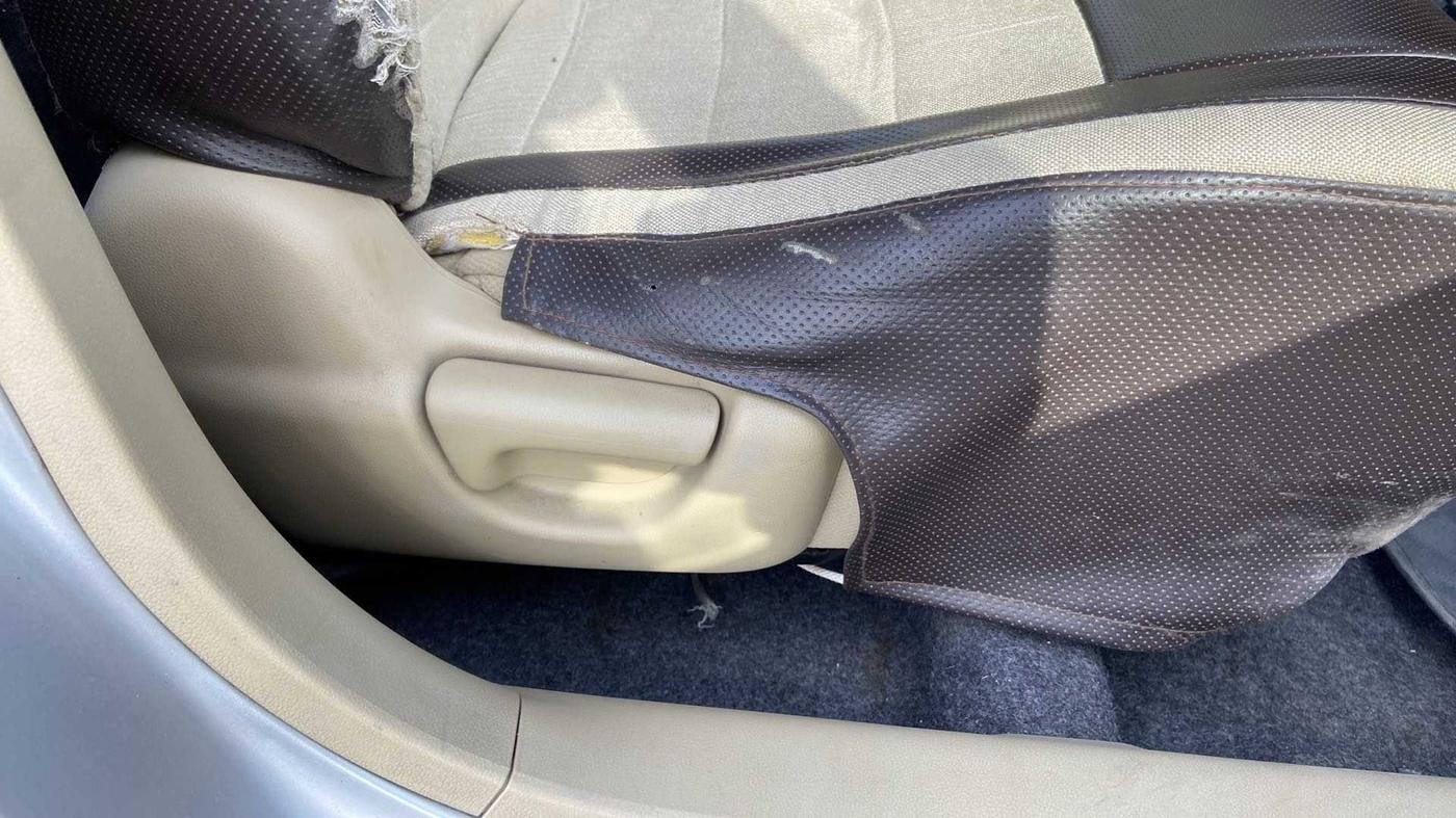 2012 Honda Brio S MT, Petrol, Manual, 66,494 km, Driver Side Adjustment Panel