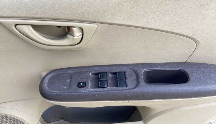 2012 Honda Brio S MT, Petrol, Manual, 66,494 km, Driver Side Door Panels Control
