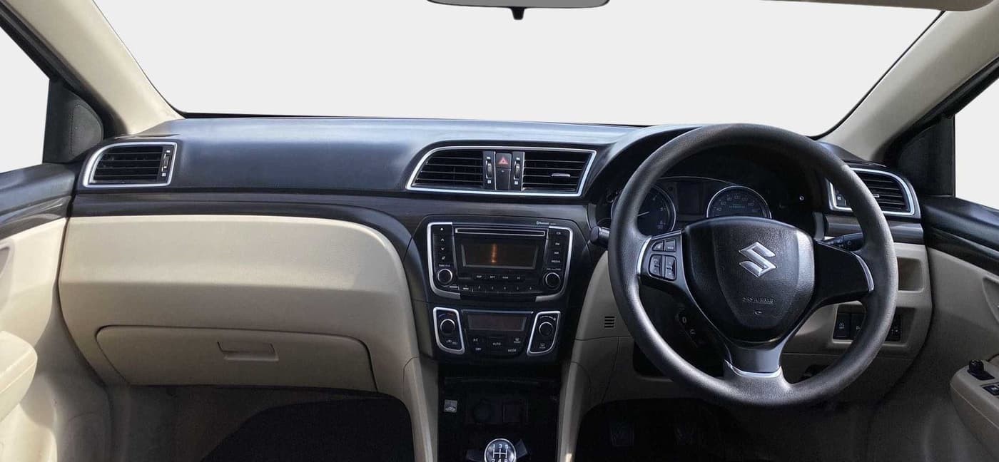 2017 Maruti Ciaz DELTA DIESEL 1.3, Diesel, Manual, 1,02,566 km, Dashboard