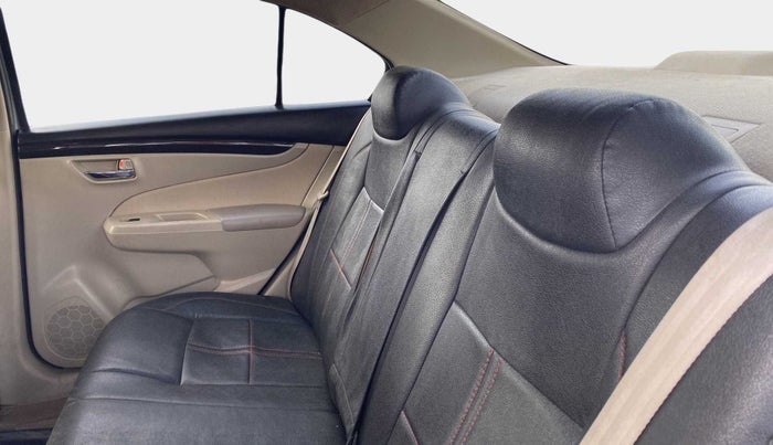 2017 Maruti Ciaz DELTA DIESEL 1.3, Diesel, Manual, 1,02,566 km, Right Side Rear Door Cabin
