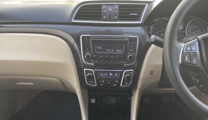 2017 Maruti Ciaz DELTA DIESEL 1.3, Diesel, Manual, 1,02,566 km, Air Conditioner