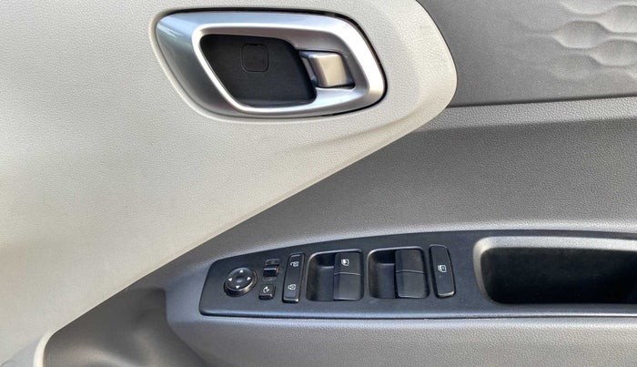 2020 Hyundai GRAND I10 NIOS SPORTZ AMT 1.2 KAPPA VTVT, Petrol, Automatic, 42,456 km, Driver Side Door Panels Control