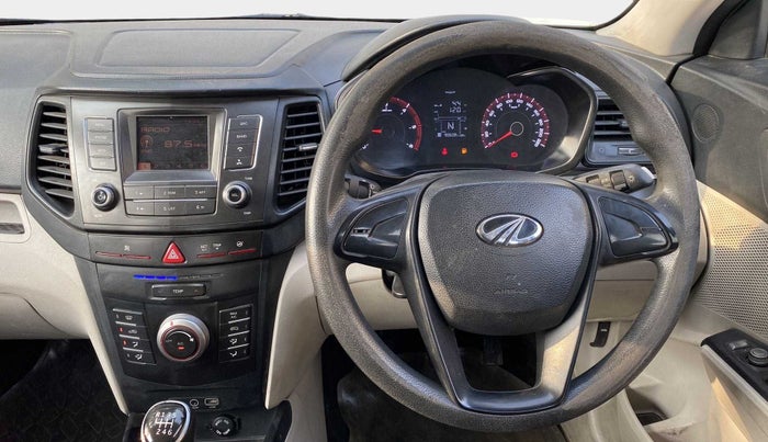 2019 Mahindra XUV300 W4 1.5 DIESEL, Diesel, Manual, 90,586 km, Steering Wheel Close Up