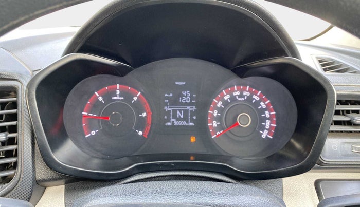 2019 Mahindra XUV300 W4 1.5 DIESEL, Diesel, Manual, 90,586 km, Odometer Image