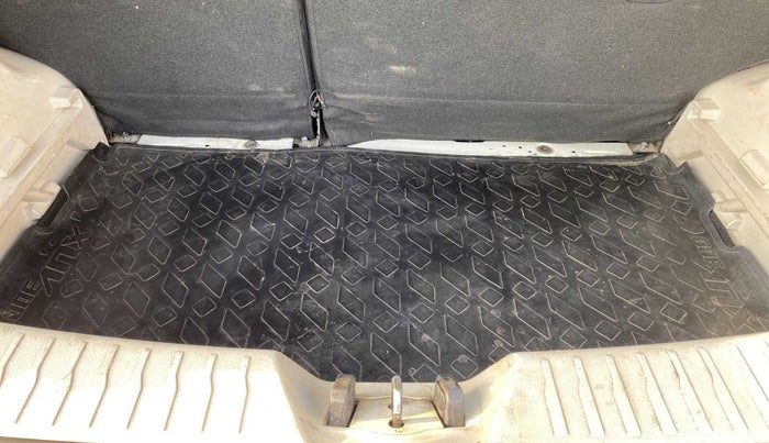 2019 Mahindra XUV300 W4 1.5 DIESEL, Diesel, Manual, 90,586 km, Boot Inside