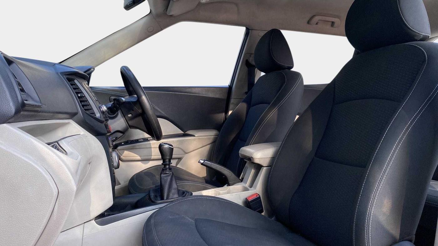 2019 Mahindra XUV300 W4 1.5 DIESEL, Diesel, Manual, 90,586 km, Right Side Front Door Cabin