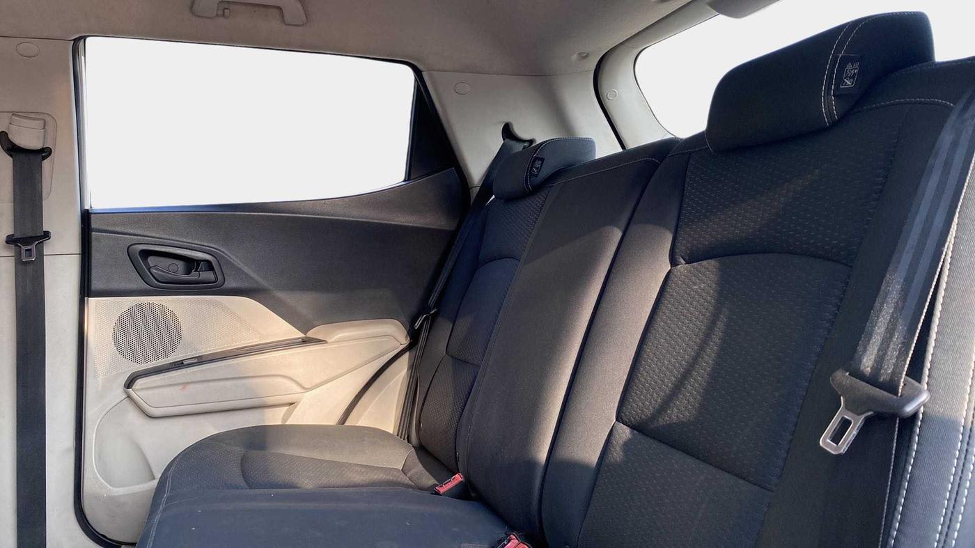 2019 Mahindra XUV300 W4 1.5 DIESEL, Diesel, Manual, 90,586 km, Right Side Rear Door Cabin
