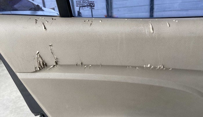 2019 Hyundai NEW SANTRO MAGNA, Petrol, Manual, 58,662 km, Rear left door - Trim has minor damage