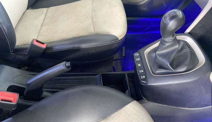 2019 Hyundai NEW SANTRO MAGNA, Petrol, Manual, 58,662 km, Gear Lever
