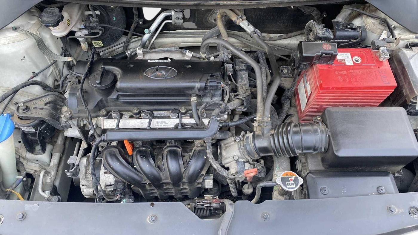 2016 Hyundai Elite i20 MAGNA 1.4 AT, Petrol, Automatic, 16,016 km, Open Bonet
