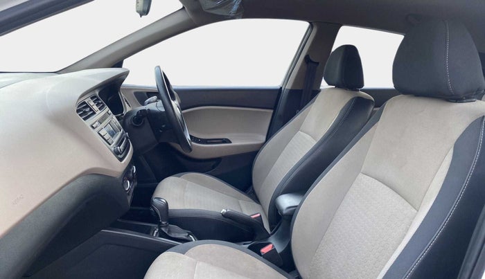 2016 Hyundai Elite i20 MAGNA 1.4 AT, Petrol, Automatic, 16,016 km, Right Side Front Door Cabin
