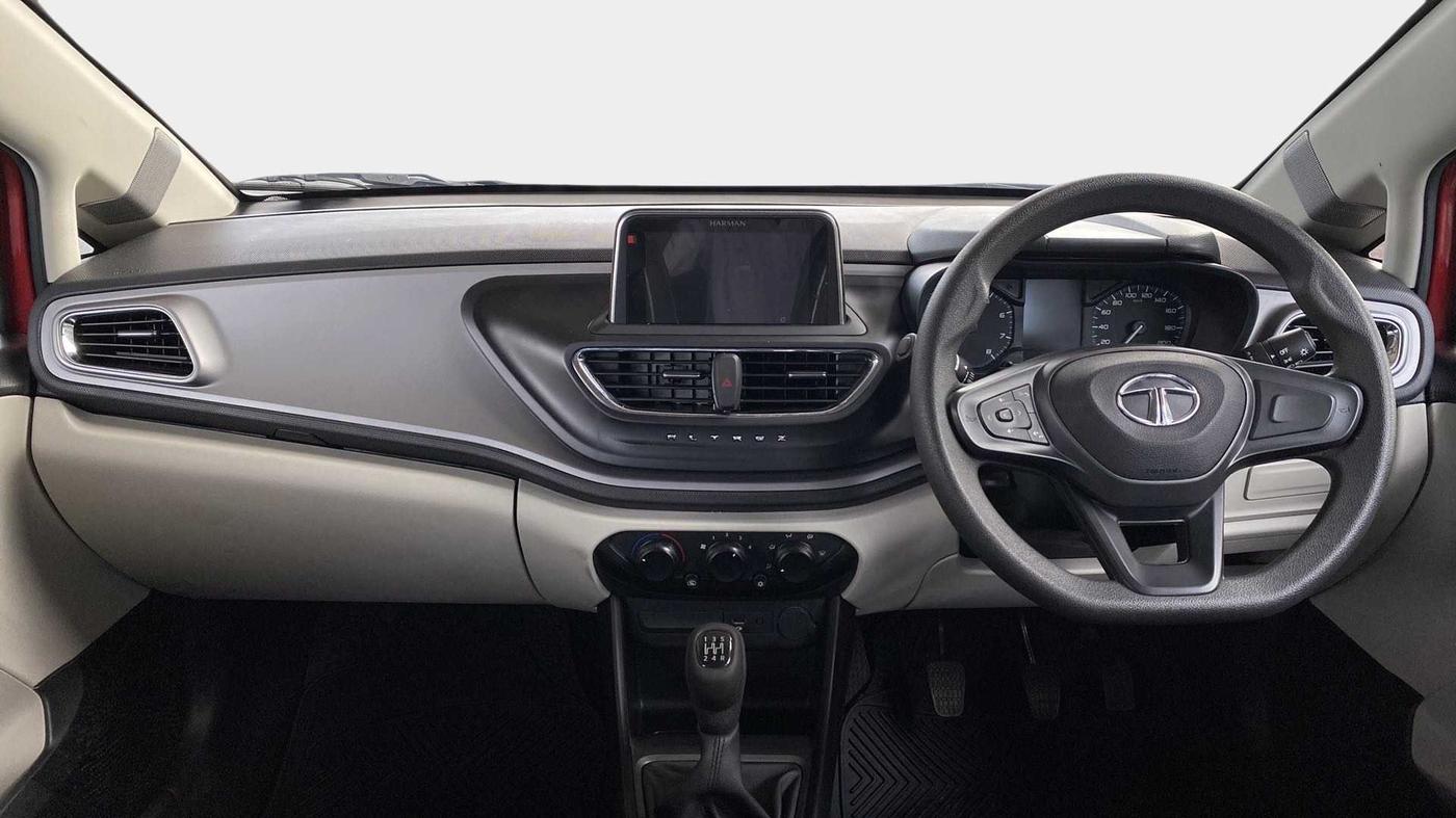2021 Tata ALTROZ XM PLUS PETROL, Petrol, Manual, 10,500 km, Dashboard
