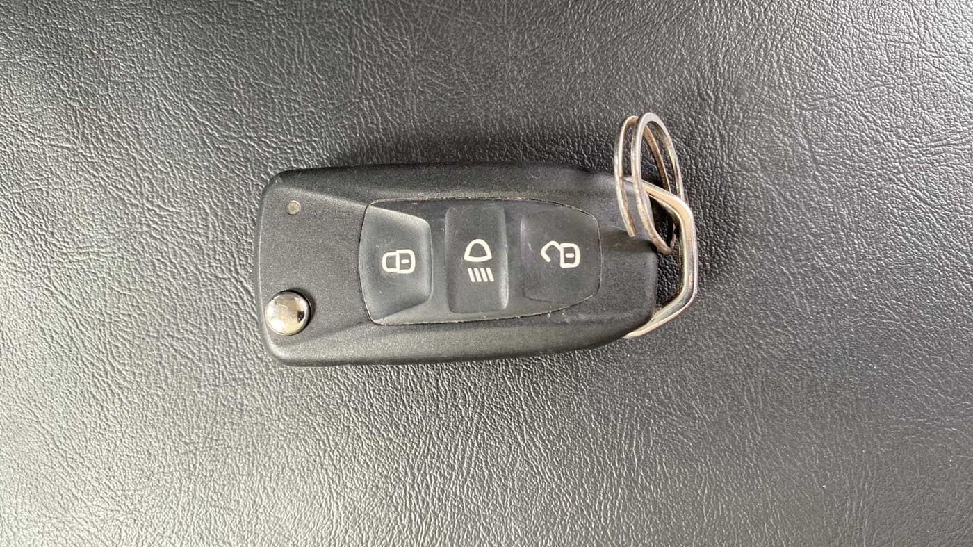 2021 Tata ALTROZ XM PLUS PETROL, Petrol, Manual, 10,500 km, Key Close Up